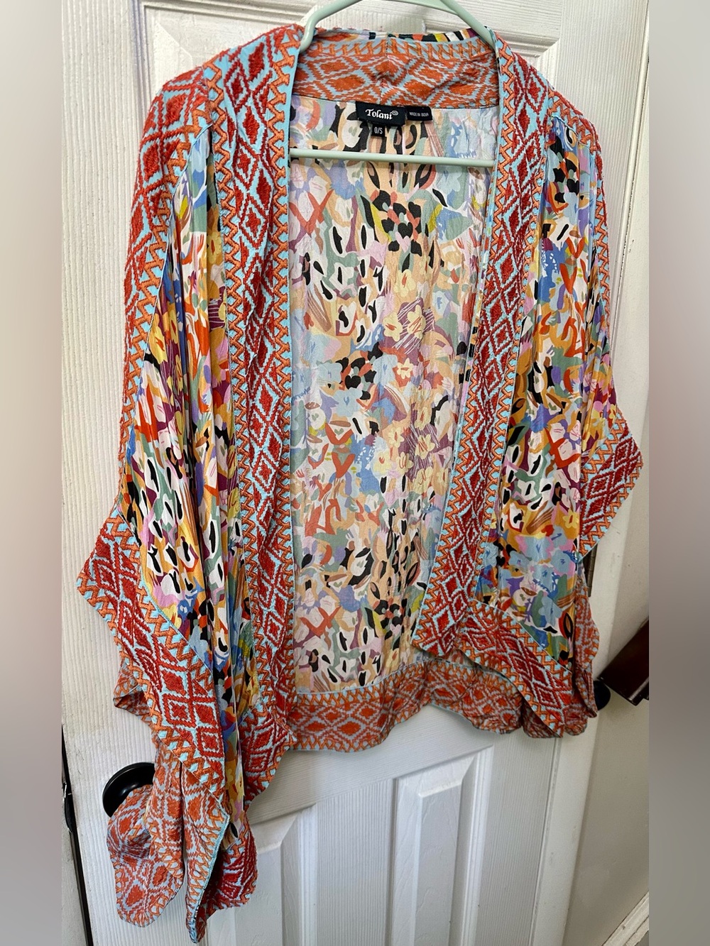 Tolani Gorgeous Bright Multicolor Printed Kimono